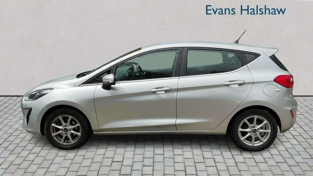 Ford Fiesta 1.1 Zetec 2018 DT18VYV Silver #2
