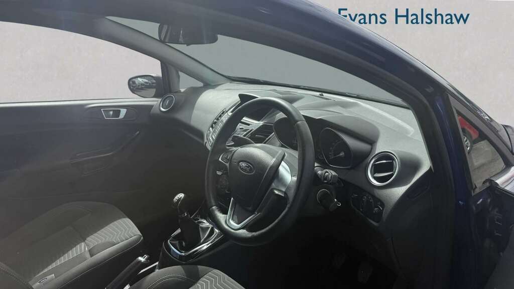 Ford Fiesta 1.25 82 Zetec 2017 YJ17DGS Blue #6