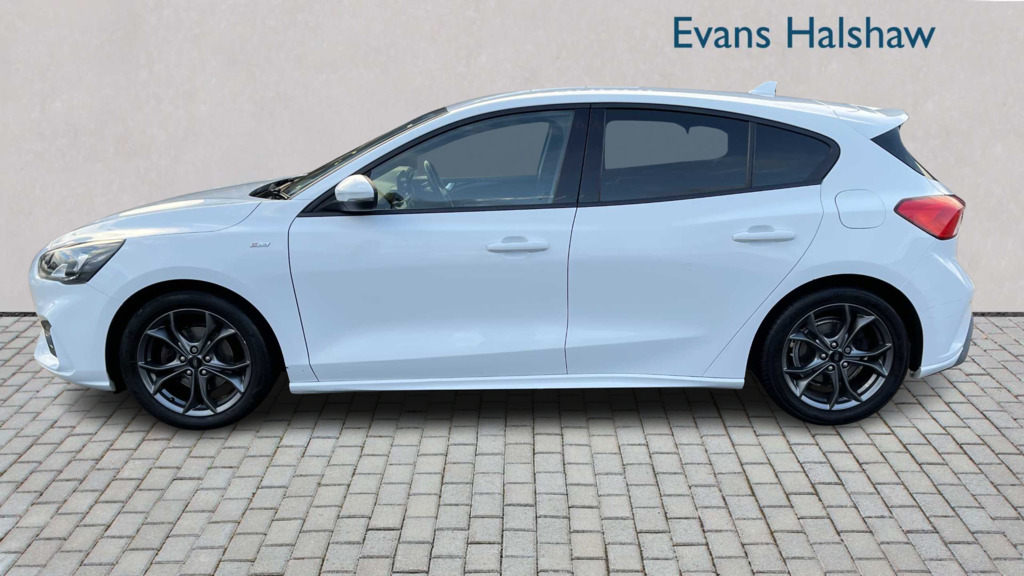 Ford Focus 1.0 Ecoboost 125 St-line 2018 WM68NUF White #5