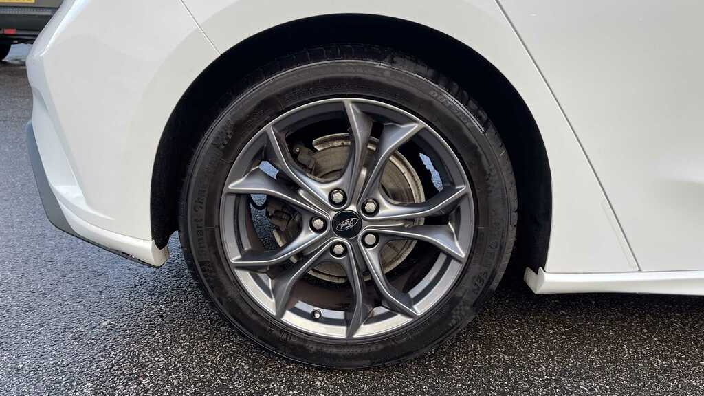 Ford Focus 1.0 Ecoboost 125 St-line 2018 White