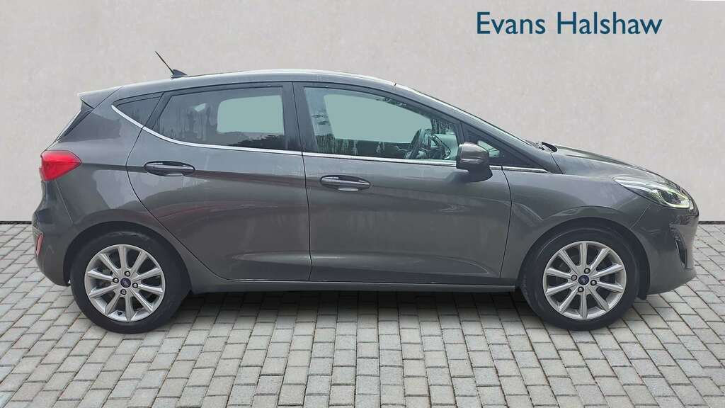 Ford Fiesta 1.0 Ecoboost Hybrid Mhev 125 Titanium 2021 FJ21TNN Grey #4