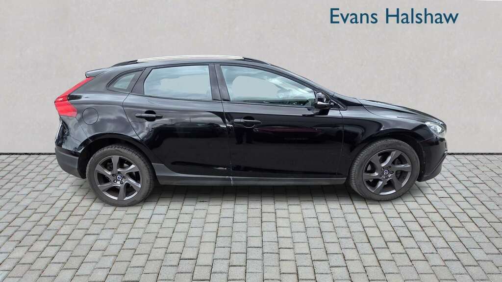 Volvo V40 Cross Country D2 120 Cross Country Lux Geartronic 2016  #3