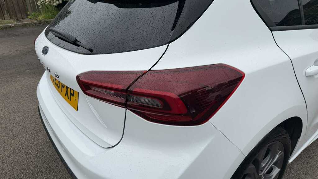 Ford Focus 1.0 Ecoboost St-line 2023 YS23PXP White #6