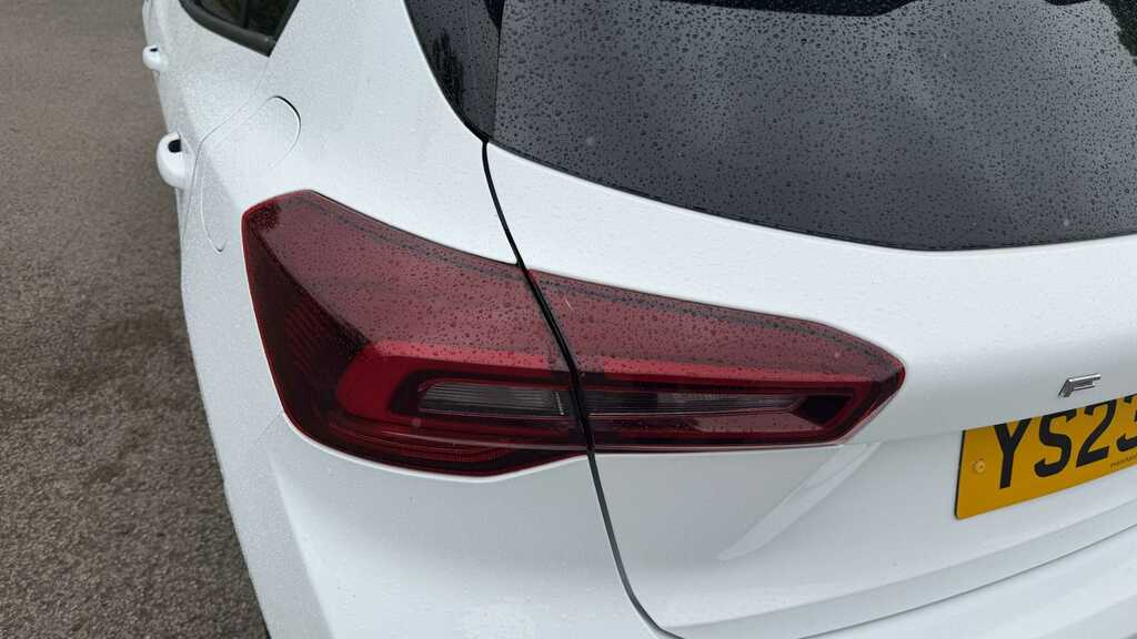 Ford Focus 1.0 Ecoboost St-line 2023 YS23PXP White #5