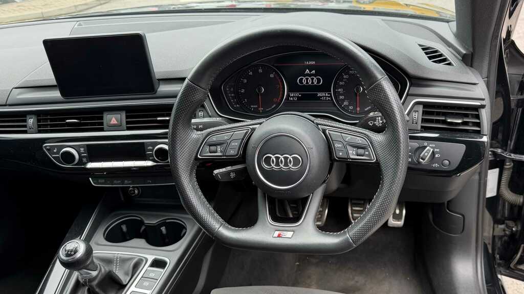 Audi A4 2.0 Tdi S Line Blue #9