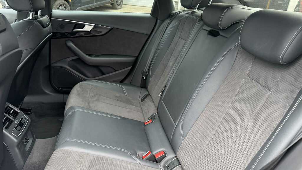 Audi A4 2.0 Tdi S Line Blue #14