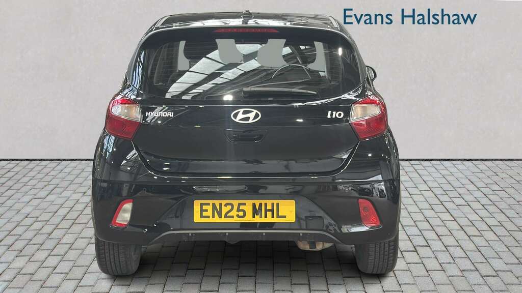 Hyundai I10 1.0 63 Advance Nav 2025 Black #4