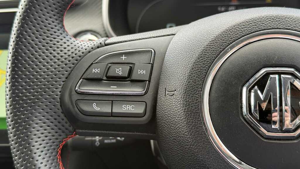 MG ZS 1.0T Gdi Exclusive 2024 NU24KLZ White #5