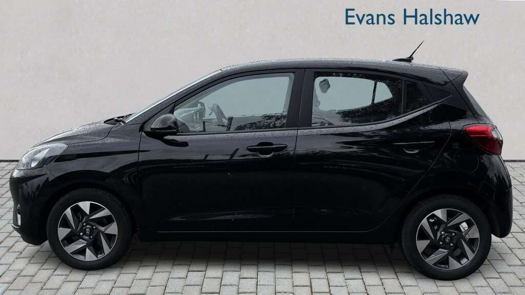 Hyundai I10 1.0 63 Advance Nav 2025 Black #3