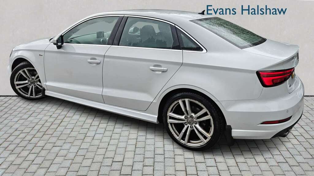 Audi A3 40 Tfsi Quattro S Line S Tronic 2019 White #2