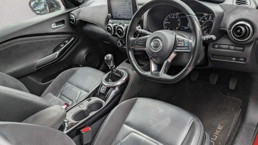 Nissan Juke 1.0 Dig-t 114 Tekna 2021 FP71LFN #5