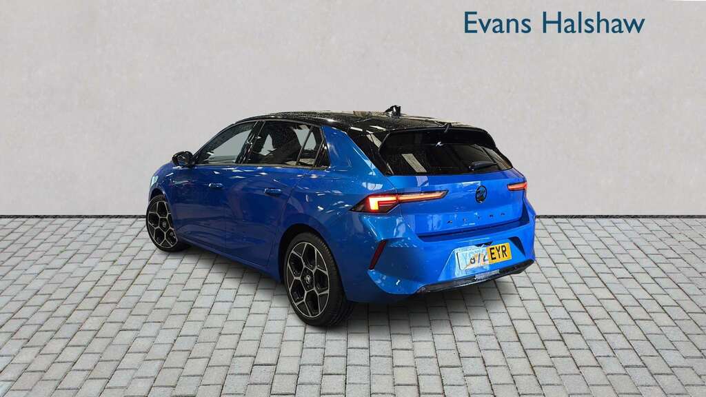 Vauxhall Astra 1.2 Turbo 130 Ultimate 2022 YG72EYR Blue #2
