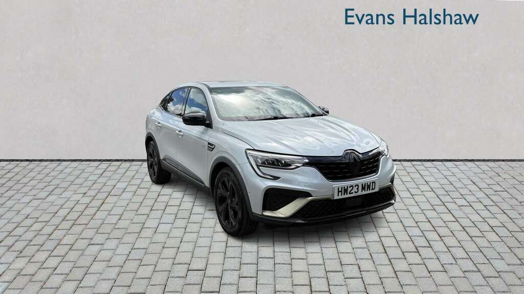 Renault Arkana 1.6 E-tech Full Hybrid 145 Engineered 202 White