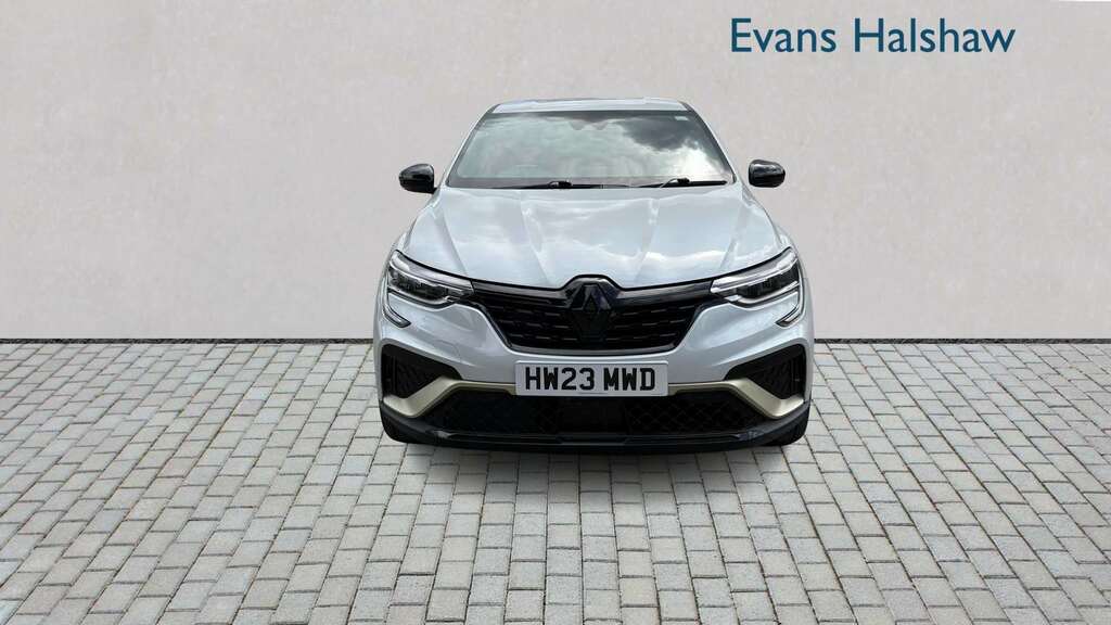 Renault Arkana 1.6 E-tech Full Hybrid 145 Engineered 202 White #2