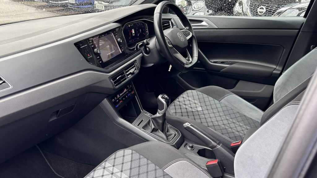 Volkswagen Polo 1.0 Tsi R-line 2023 OW72MLJ Black #6