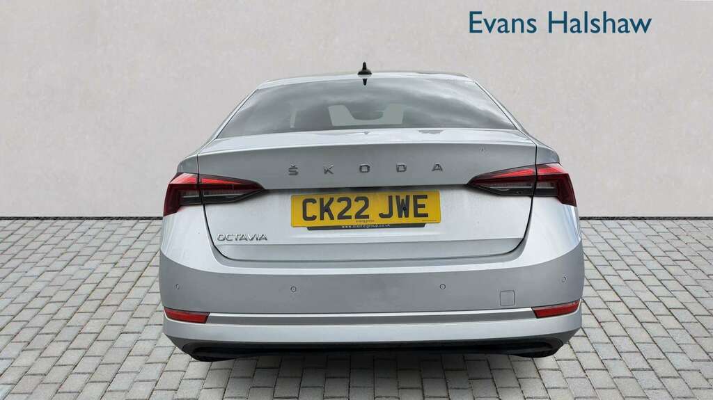Skoda Octavia 2.0 Tdi 150 Se L Dsg 2022 Silver #2