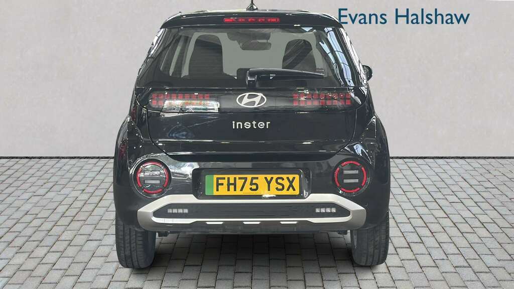 Hyundai Inster 85Kw 01 49Kwh 2026 Black #5