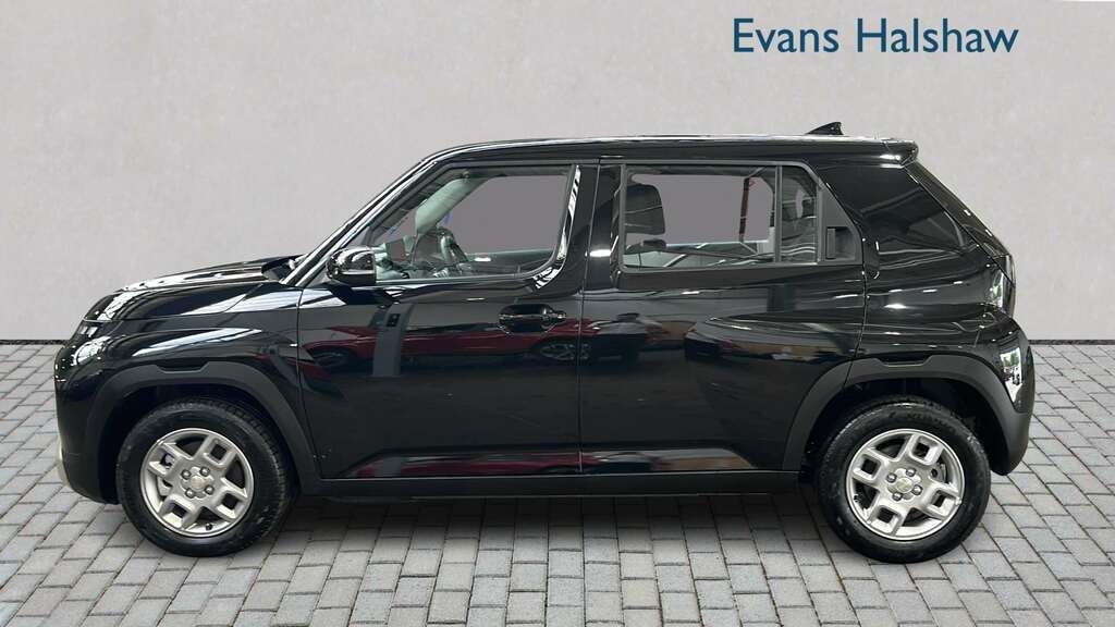 Hyundai Inster 85Kw 01 49Kwh 2026 Black #3