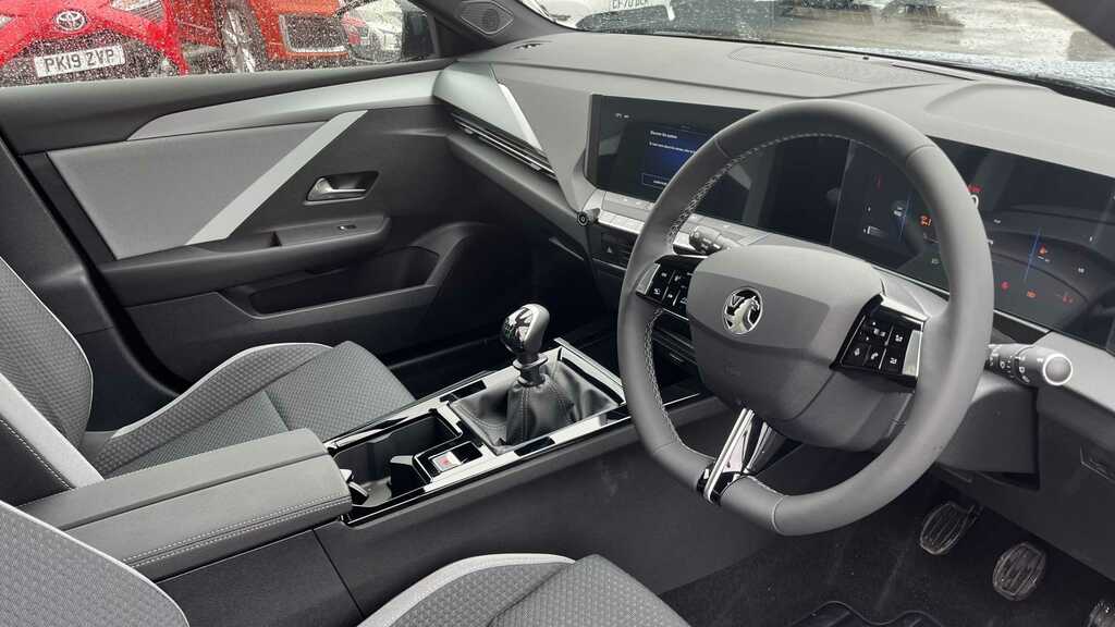 Vauxhall Astra 1.2 Turbo 130 Griffin 2026 Grey