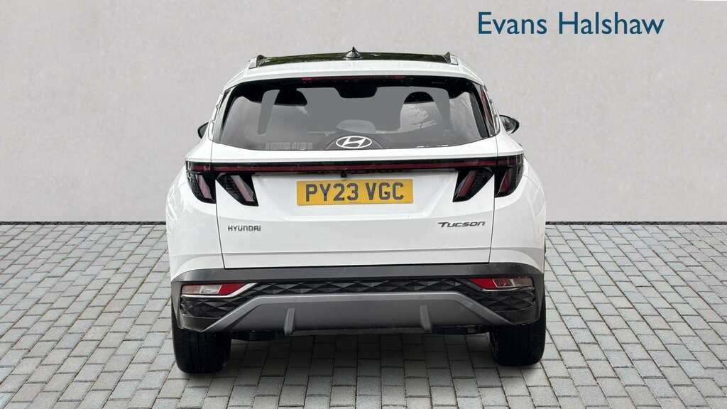 Hyundai Tucson 1.6 Tgdi Ultimate 2Wd 2023 PY23VGC White #4