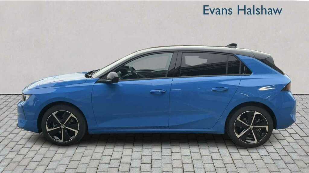 Vauxhall Astra 1.2 Turbo 130 Griffin 2026 NL26FCF Blue #3