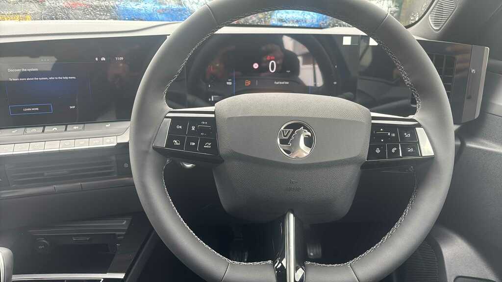 Vauxhall Astra 1.2 Turbo 130 Griffin 2026 NL26FCF Blue #4