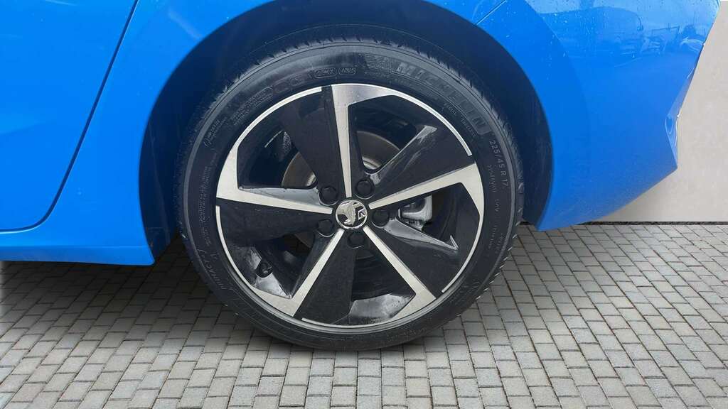 Vauxhall Astra 1.2 Turbo 130 Griffin 2026 NL26FCF Blue #2