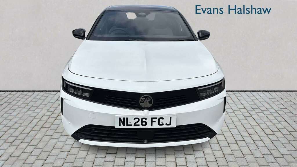 Vauxhall Astra 1.2 Turbo 130 Griffin 2026 NL26FCJ White #4