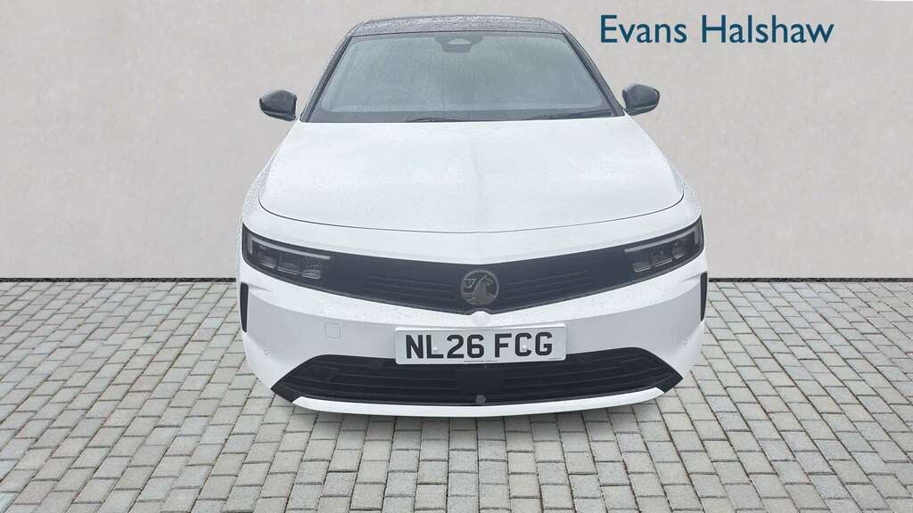 Vauxhall Astra 1.2 Turbo 130 Griffin 2026 NL26FCG White #4