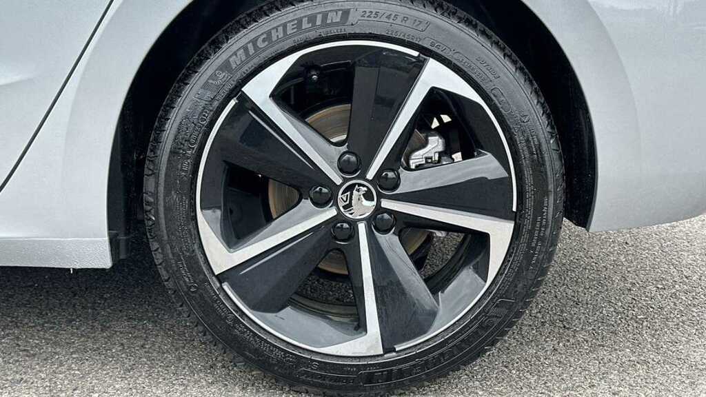 Vauxhall Astra 1.2 Turbo 130 Griffin 2026 PF26ODU White #6