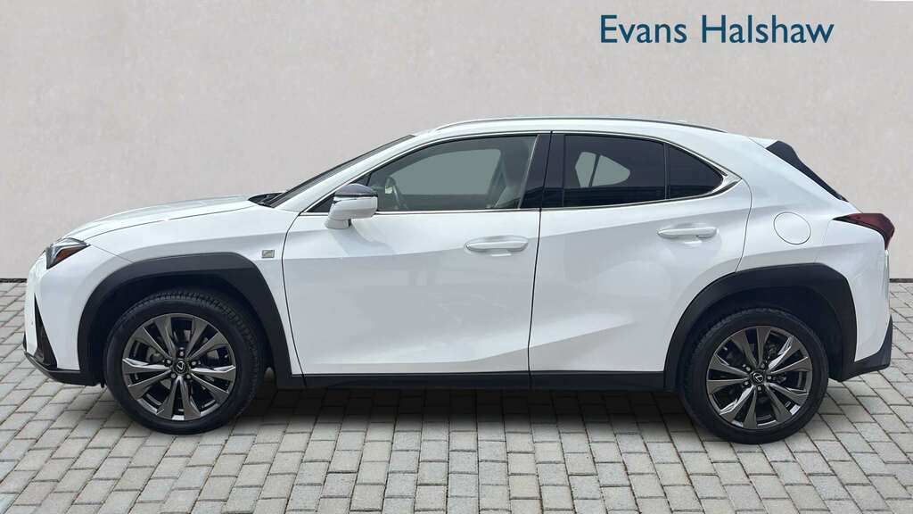 Lexus UX 250H 2.0 F-sport Design Cvt 2023 EO23VCT White #2