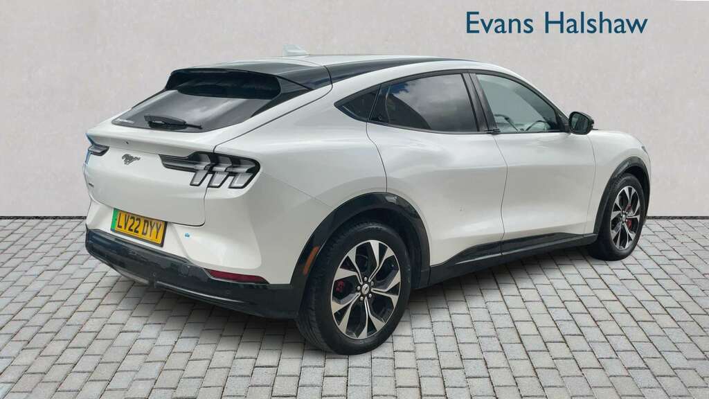 Ford Mustang Mach-E 198Kw Standard Range 68Kwh Awd 2022 White #2