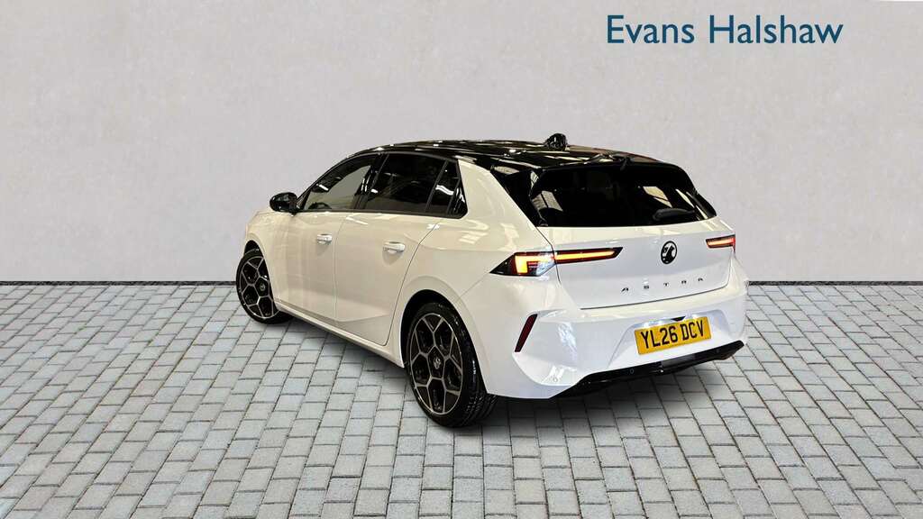 Vauxhall Astra 1.2 Turbo 130 Ultimate 2026 White