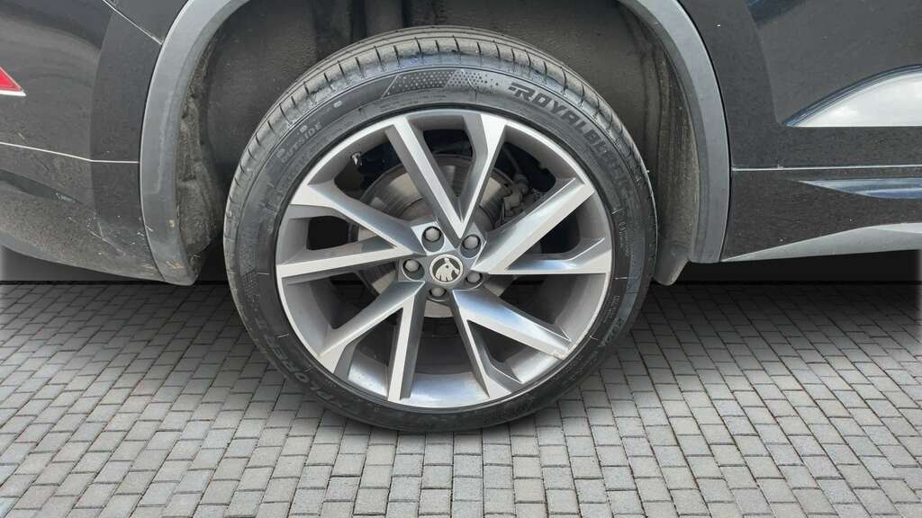 Skoda Kodiaq 1.5 Tsi Sport Line Dsg 7 Seat 2022 Black #6