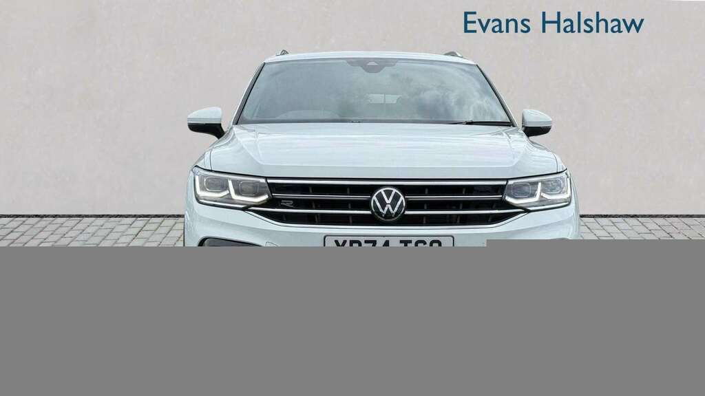 Volkswagen Tiguan Allspace 1.5 Tsi R-line Dsg 2024 White #2