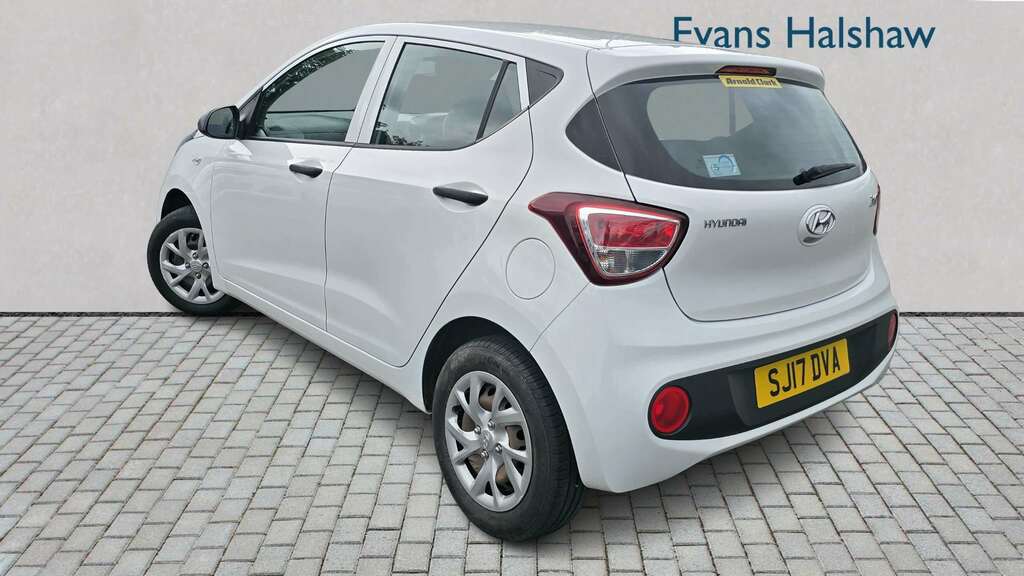 Hyundai I10 1.0 S 2017 White #2