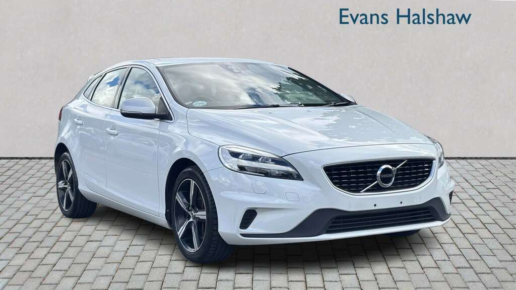 Volvo V40 D4 190 R Design Nav Plus 2017 White