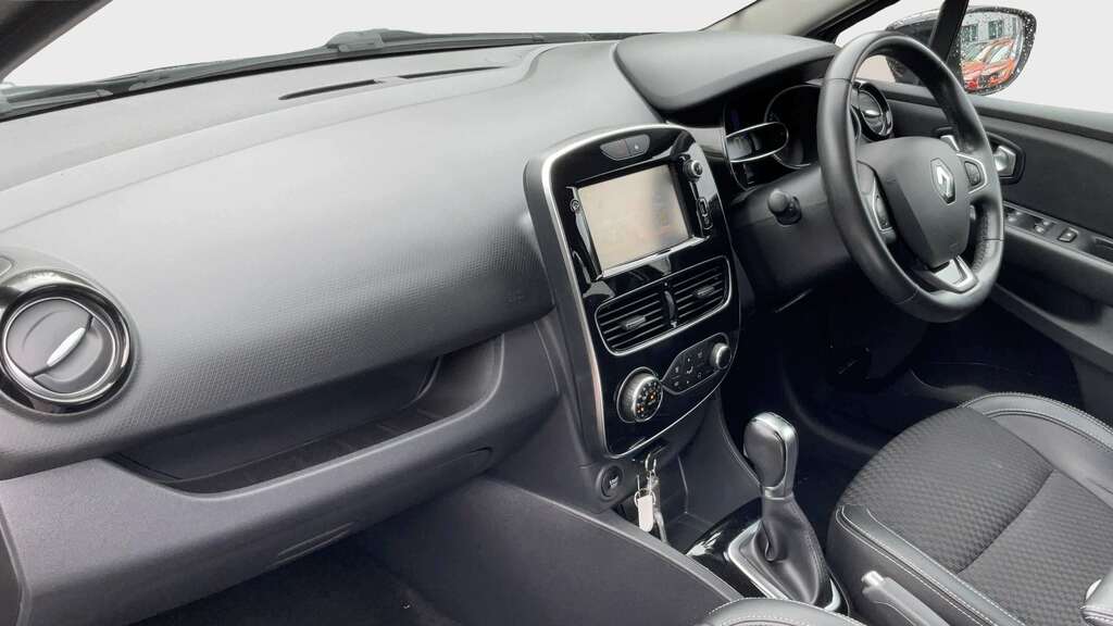 Renault Clio Diesel White #12