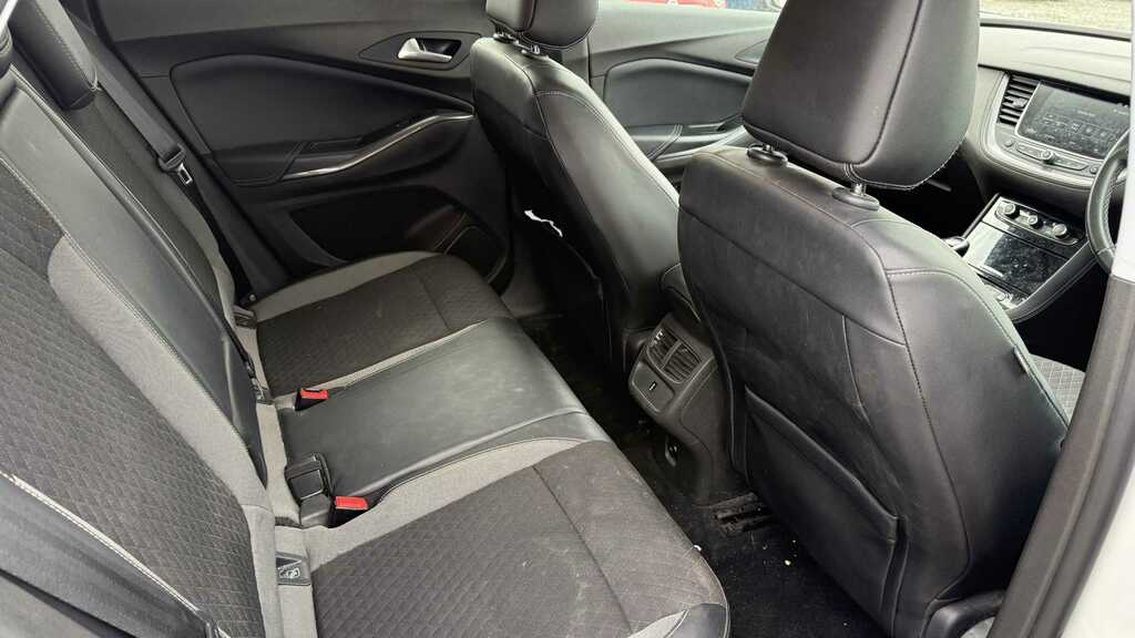 Vauxhall Grandland X X Se Turbo D Grey #9