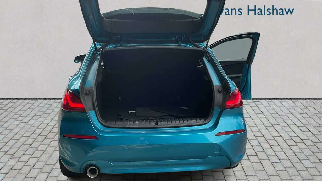 BMW 1 Series 116D Se Live Cockpit Professional 2022 FE22WTG Blue #6
