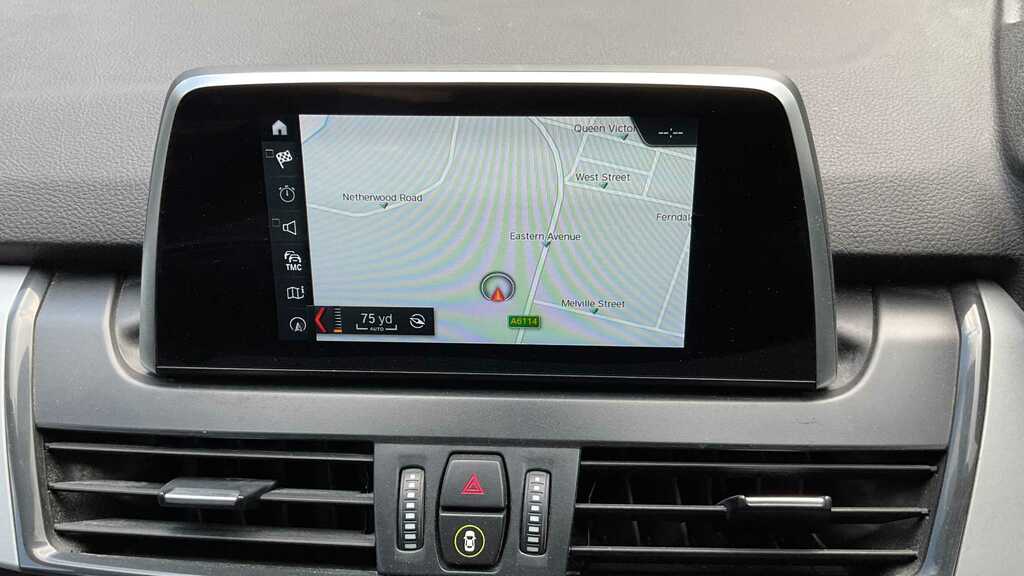 BMW 2 Series 218I Se 2019 White #6