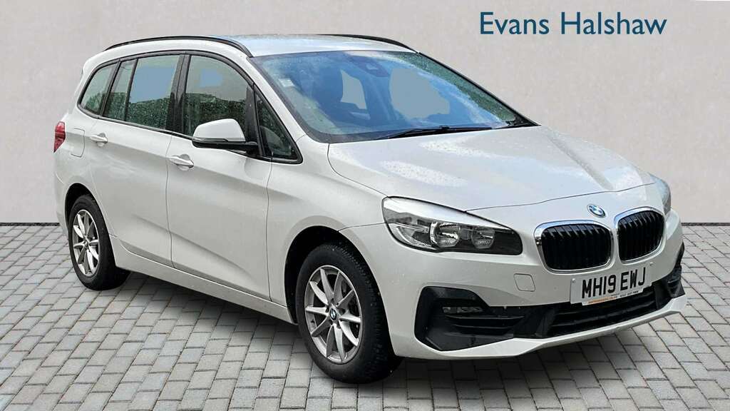 BMW 2 Series 218I Se 2019 White