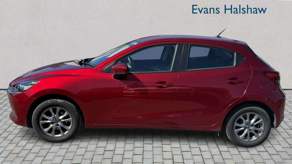 Mazda 2 1.5 Skyactiv G 75 Se-l 2023 Red #5