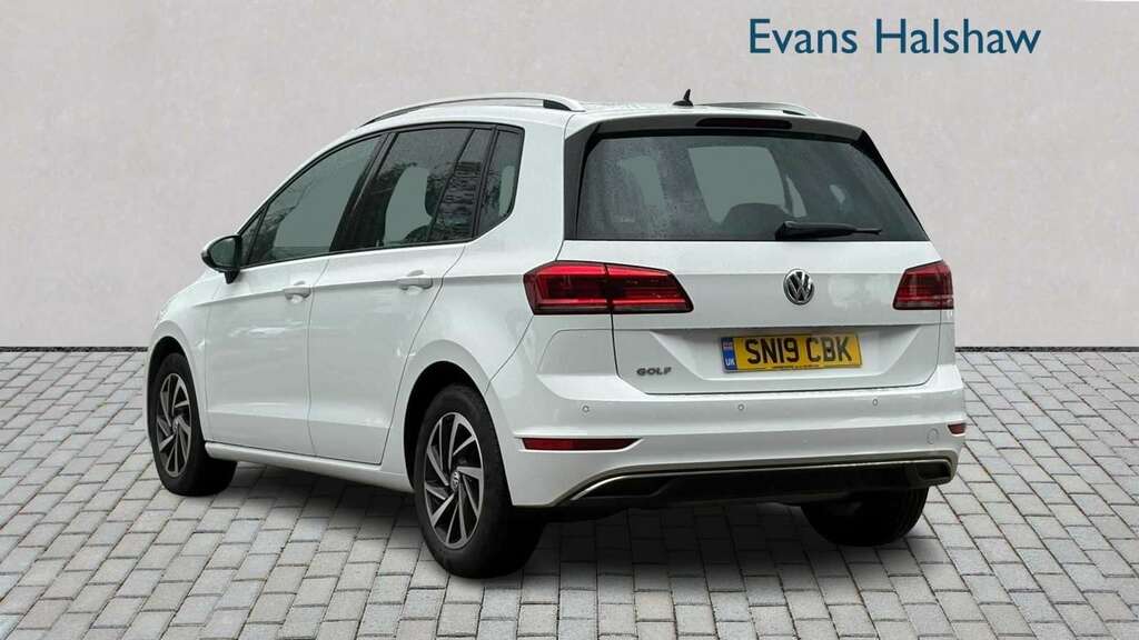 Volkswagen Golf SV 1.5 Tsi Evo 130 Match Dsg 2019 White #2