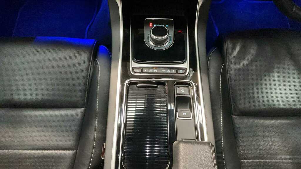 Jaguar XF Portfolio Grey #14