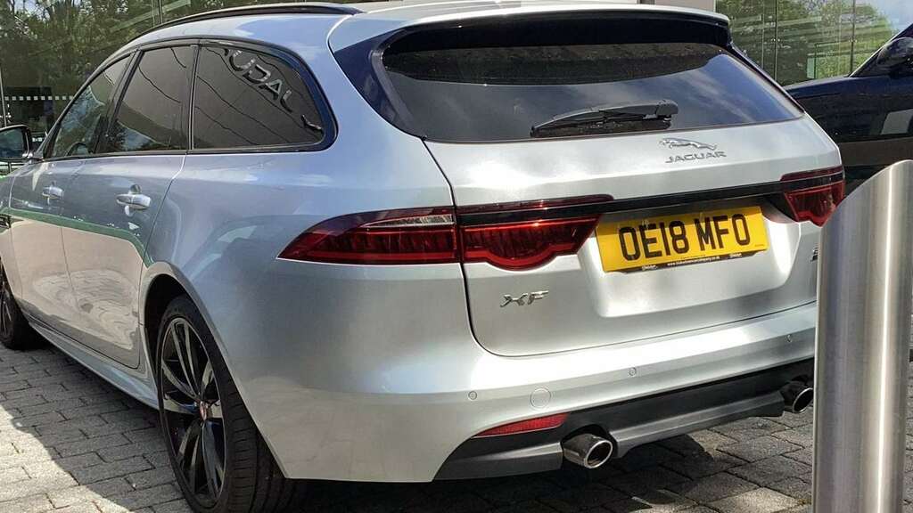 Jaguar XF 2.0D 240 R-sport Awd 2018 Silver #2