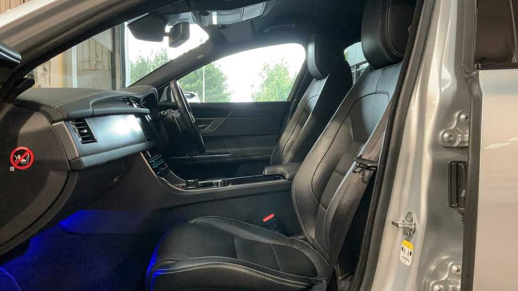 Jaguar XF Portfolio Grey #9
