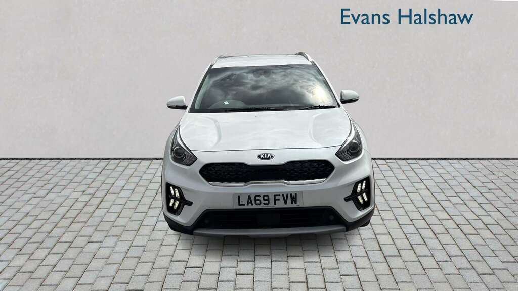 Kia Niro 1.6 Gdi Hybrid 2 Dct 2020 White #3