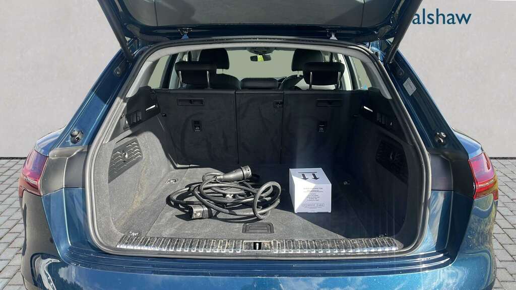 Audi E-tron 230Kw 50 Quattro 71Kwh Technik 2021 Blue #6