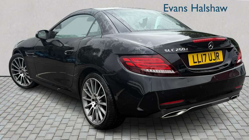 Mercedes-Benz SLC 250D Amg Line 9G-tronic 2017 Black #2